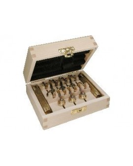 Assortiment de 7 estrapades...